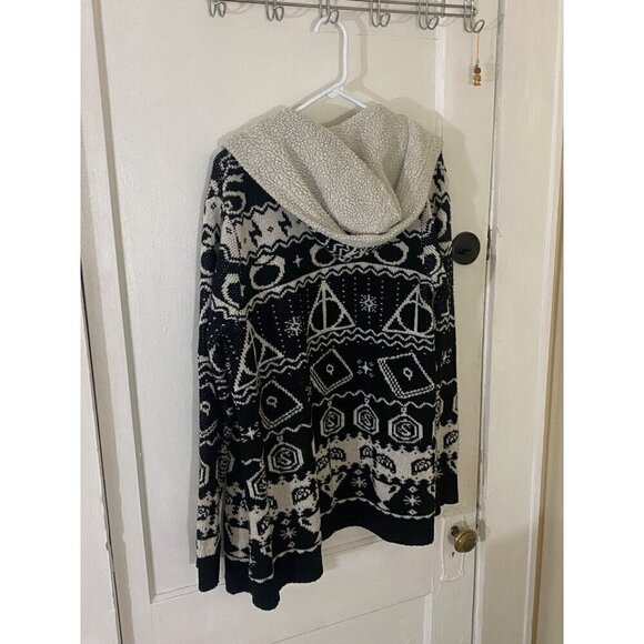 Harry Potter Horcux Fair Isle Sherpa Open Front Hooded Cardigan - Medium - Picture 6 of 14